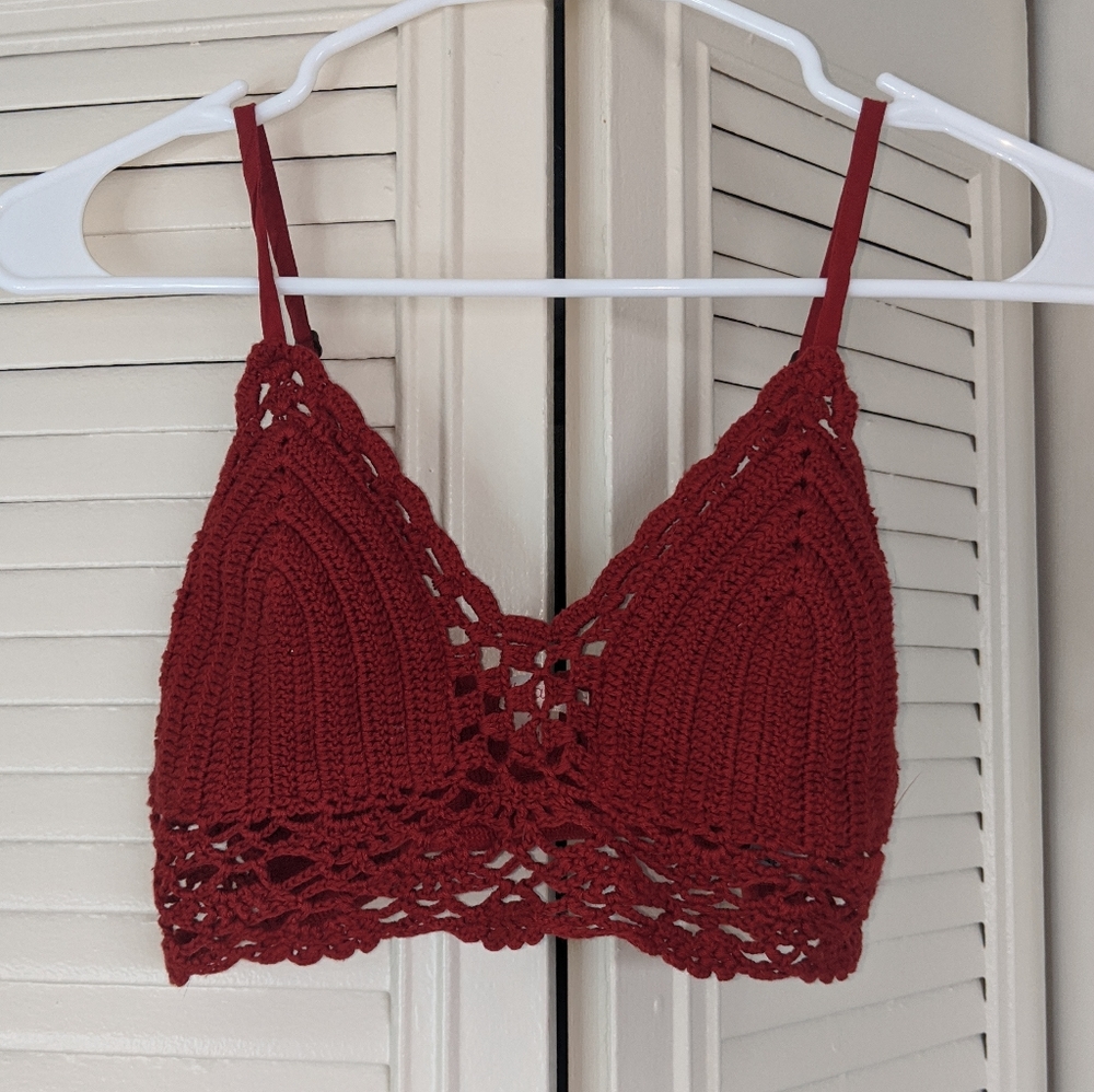 Xhiliration Crochet Crop Top Bra